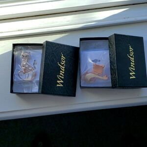 Cat brooches NWT
